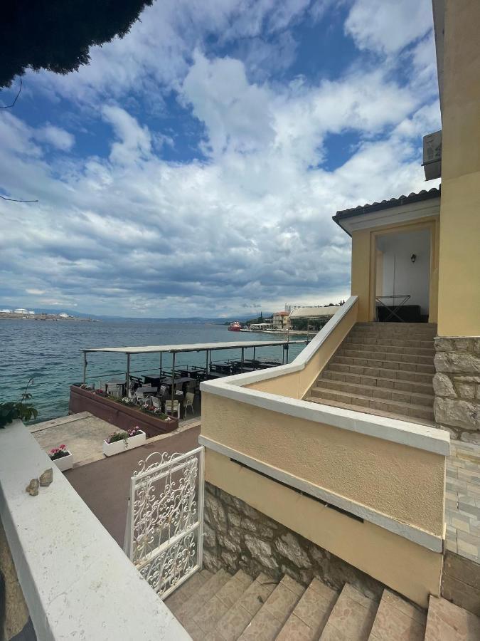 Omišalj Bed&Breakfast Villa Eva المظهر الخارجي الصورة