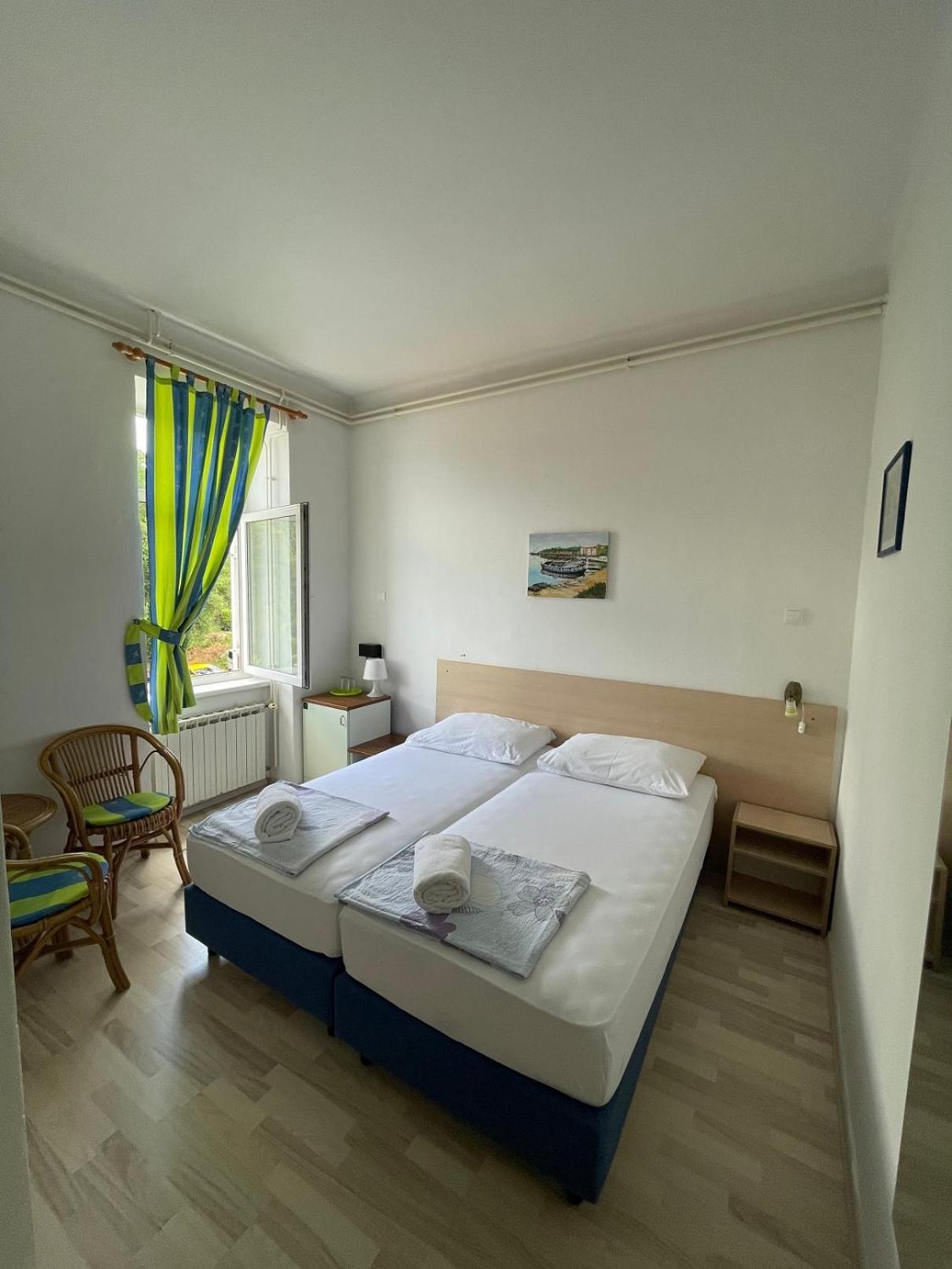 Omišalj Bed&Breakfast Villa Eva الغرفة الصورة
