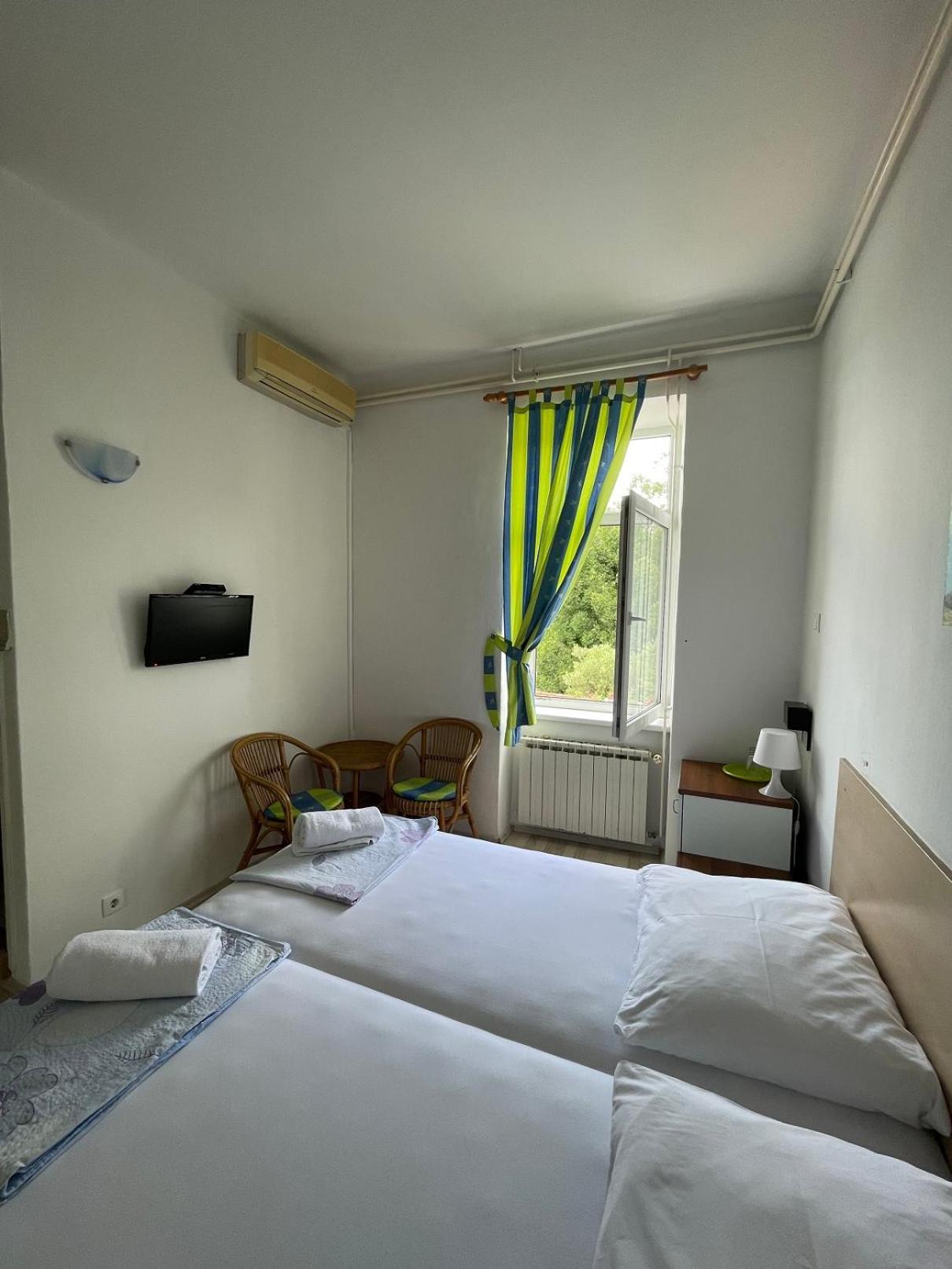 Omišalj Bed&Breakfast Villa Eva الغرفة الصورة
