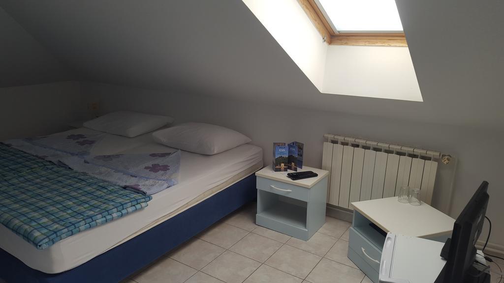 Omišalj Bed&Breakfast Villa Eva الغرفة الصورة
