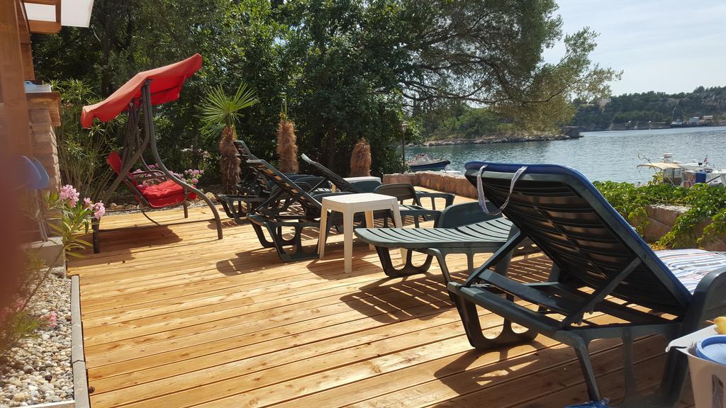 Omišalj Bed&Breakfast Villa Eva المظهر الخارجي الصورة