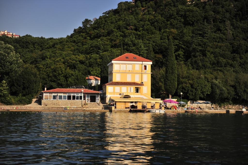 Omišalj Bed&Breakfast Villa Eva المظهر الخارجي الصورة