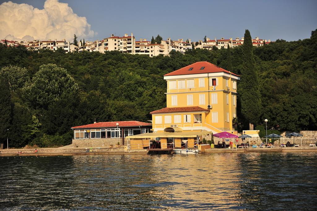 Omišalj Bed&Breakfast Villa Eva المظهر الخارجي الصورة